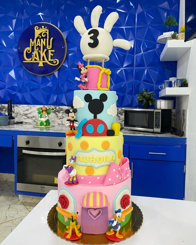 Tarta Mickey Mouse cake designer